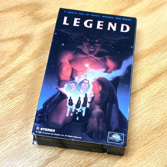 VHS 1986 Legend movie Tom Cruise Time Curry Ridley Scott fantasy Rated PG - Picture 1 of 6